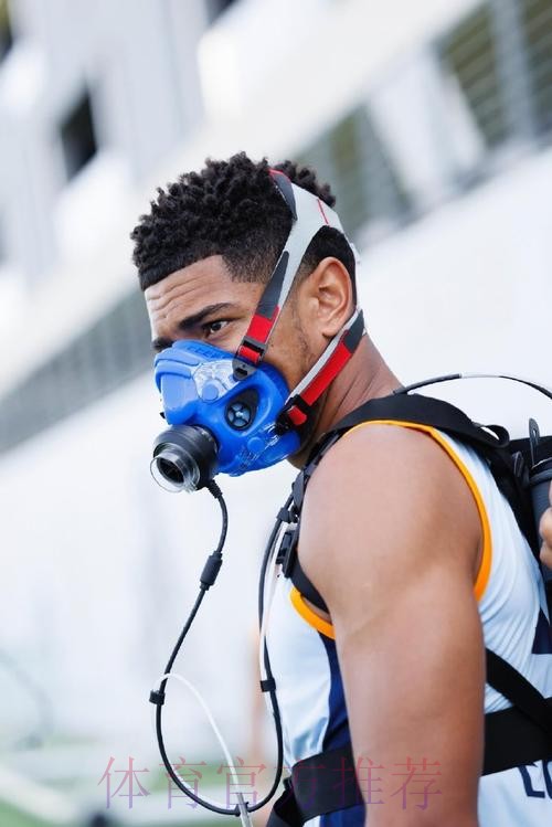 皇马官方:贝林厄姆肌肉受伤 媒体预计缺阵1个月